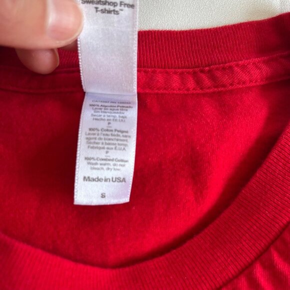 APPLE STORE T Shirt Unisex Women Red Macintosh iMac Employee Short Sleeve Tee S - Picture 10 of 15